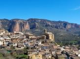 Murillo, mallos de riglos al fondo